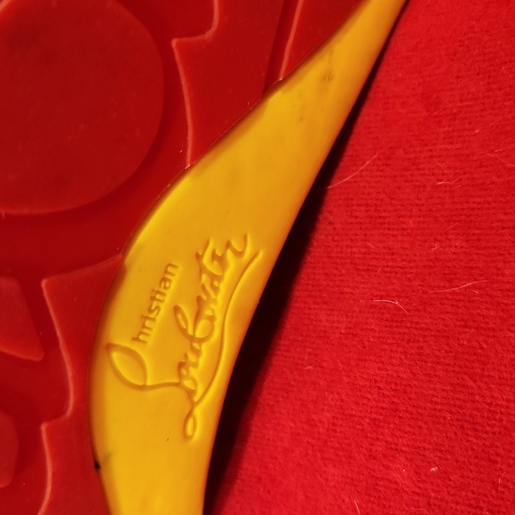 Christian Louboutin Vibrant Yellow Spiked Sneakers Size 42 Or 12 Mens - Picture 5 of 5